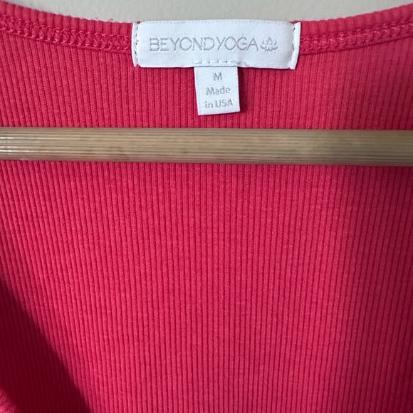 Beyond Yoga Ribbed Tank Top - Picture 3 of 4